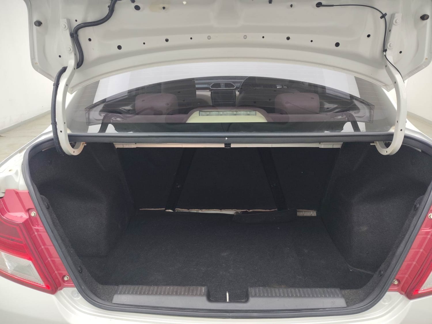 Dzire image 25 Dzire image 25