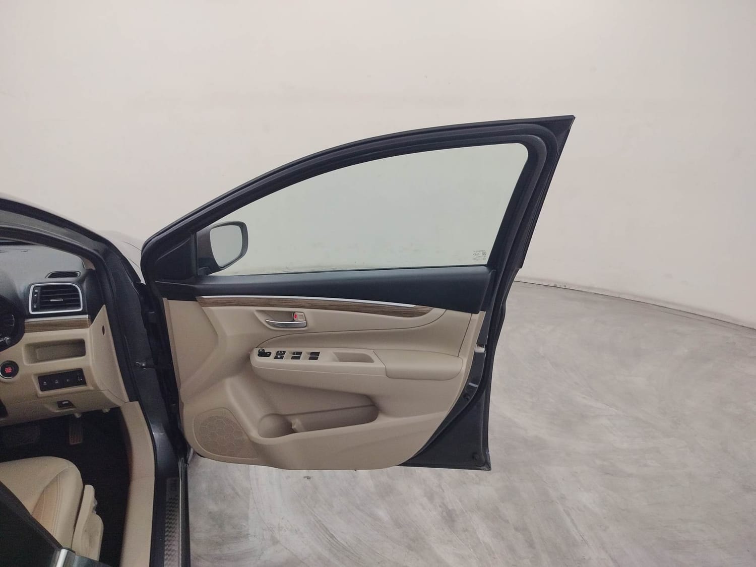 Ciaz image 19 Ciaz image 19