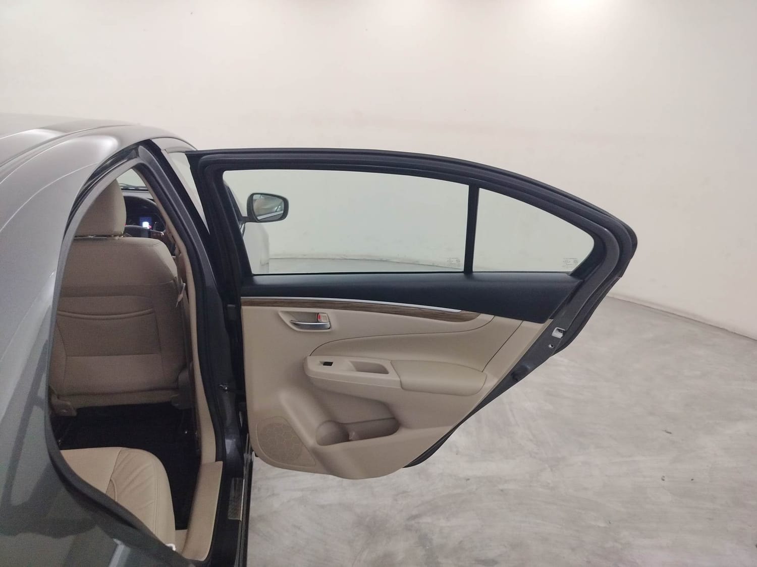 Ciaz image 20 Ciaz image 20