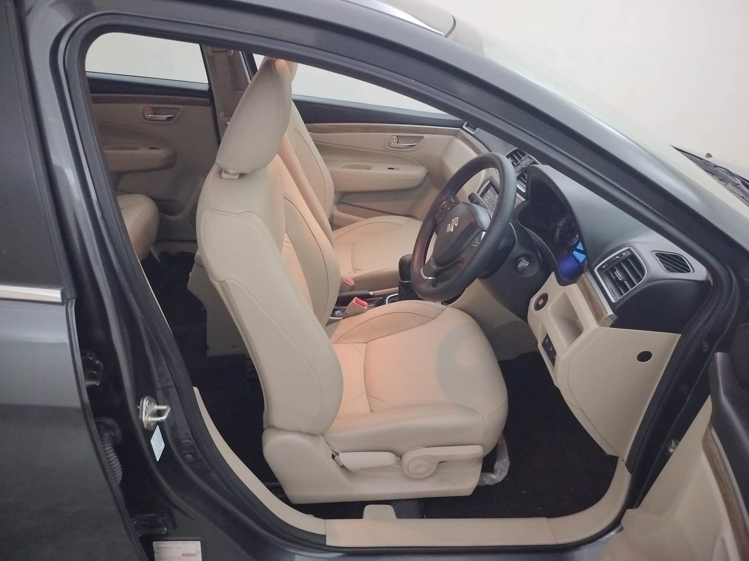 Ciaz image 17 Ciaz image 17