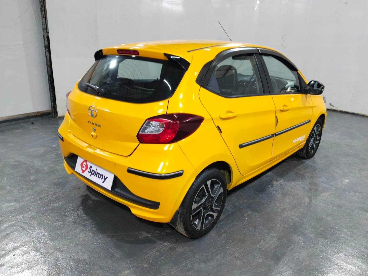 Tiago image 5 Tiago image 5