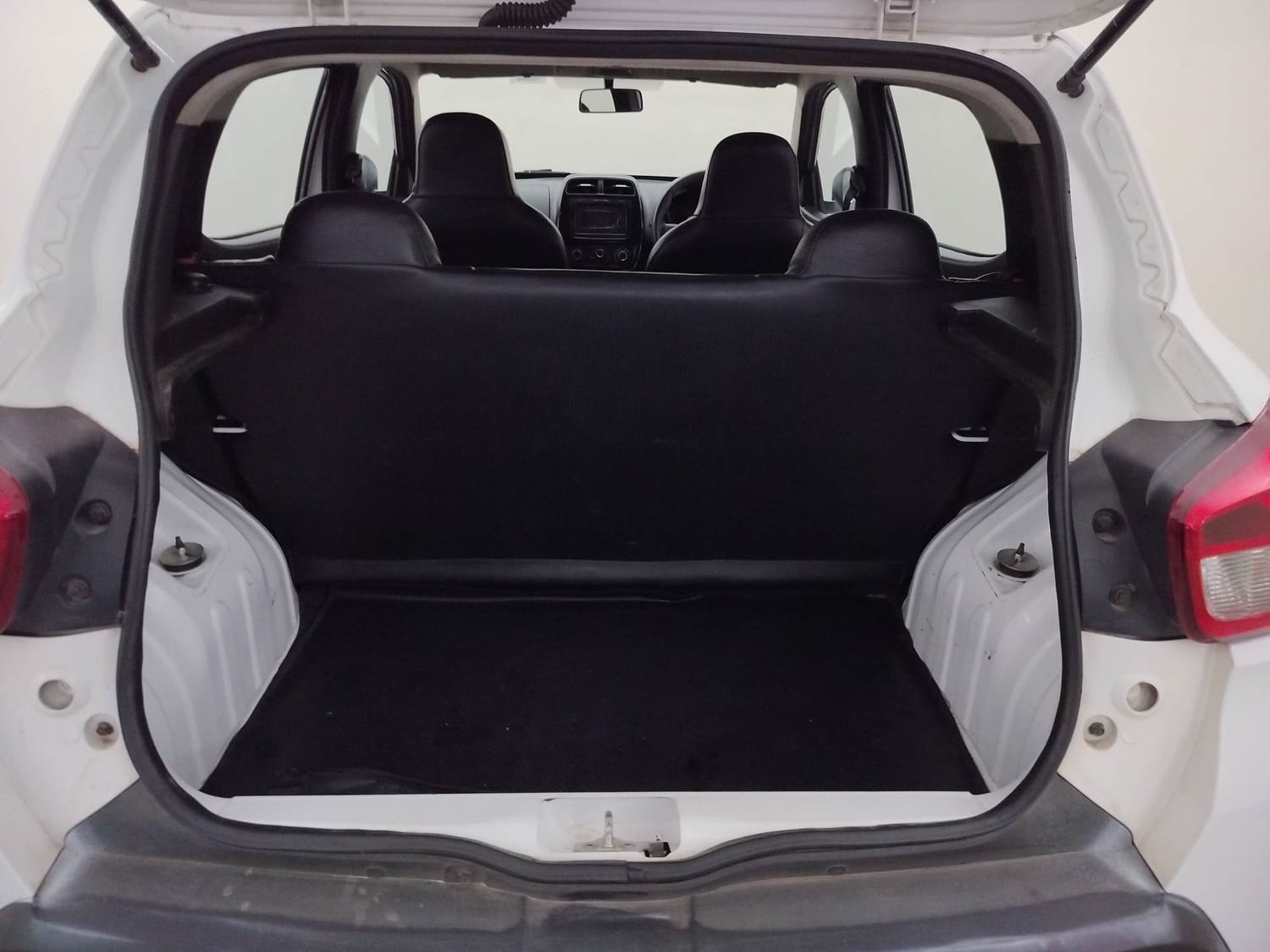 Kwid image 25 Kwid image 25