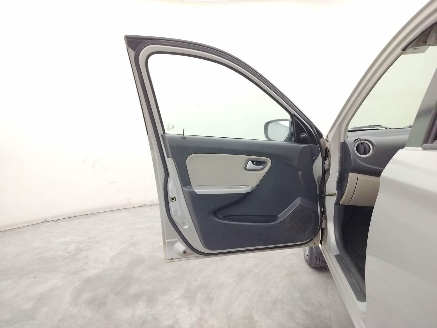 Used 2015 Maruti Suzuki Alto K10 Used 2015 Maruti Suzuki Alto K10