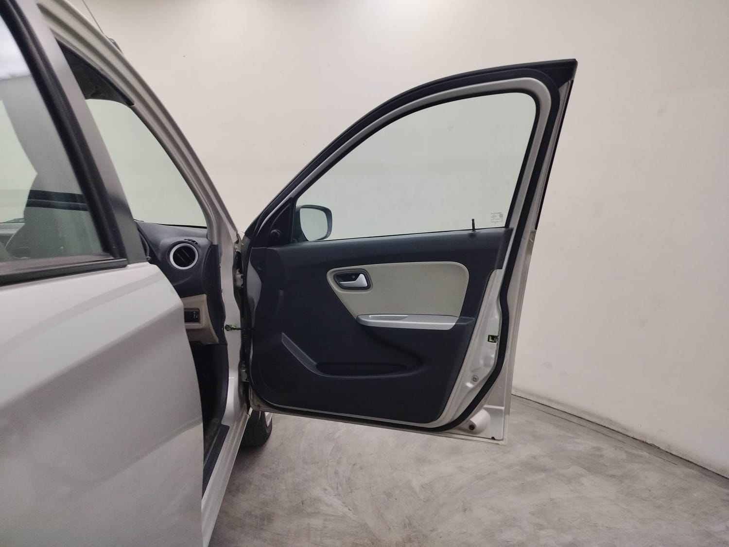 Used 2015 Maruti Suzuki Alto K10 Used 2015 Maruti Suzuki Alto K10