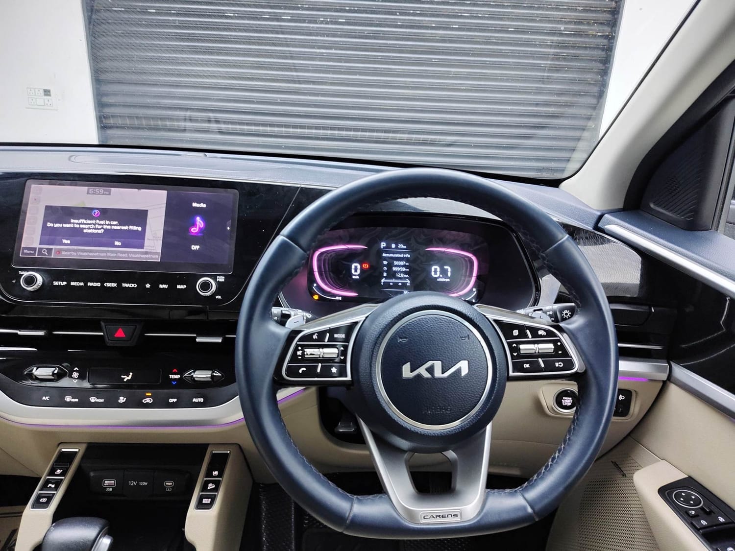 Carens image 14 Carens image 14