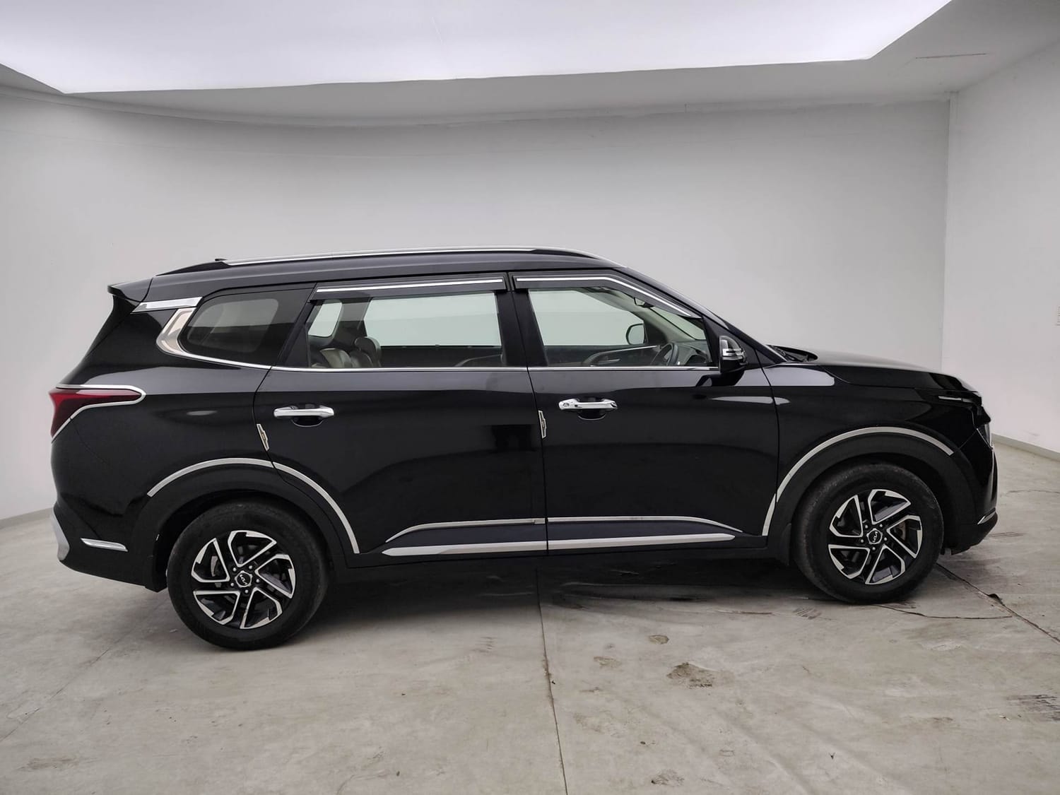 Carens image 6 Carens image 6