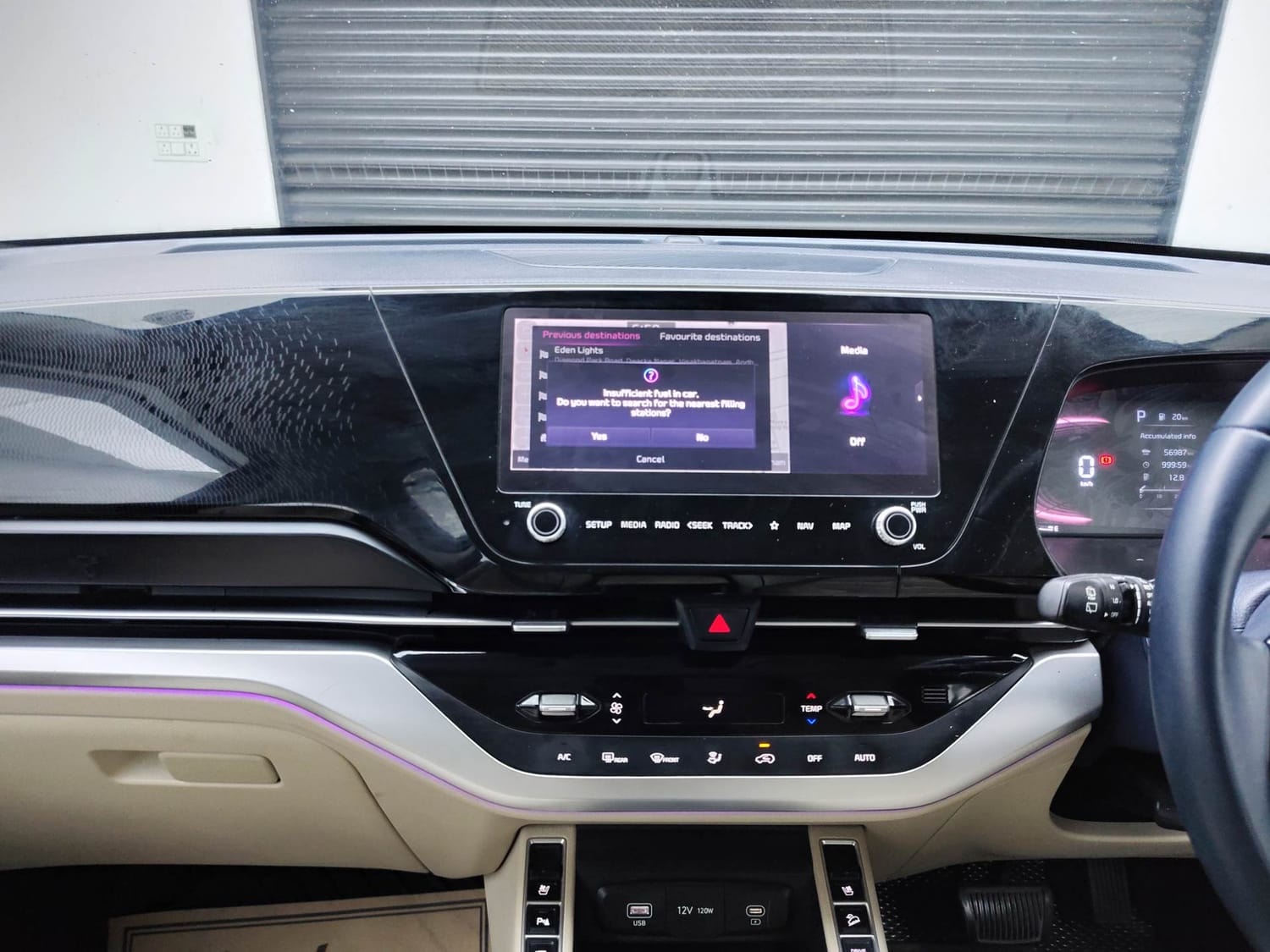 Carens image 13 Carens image 13