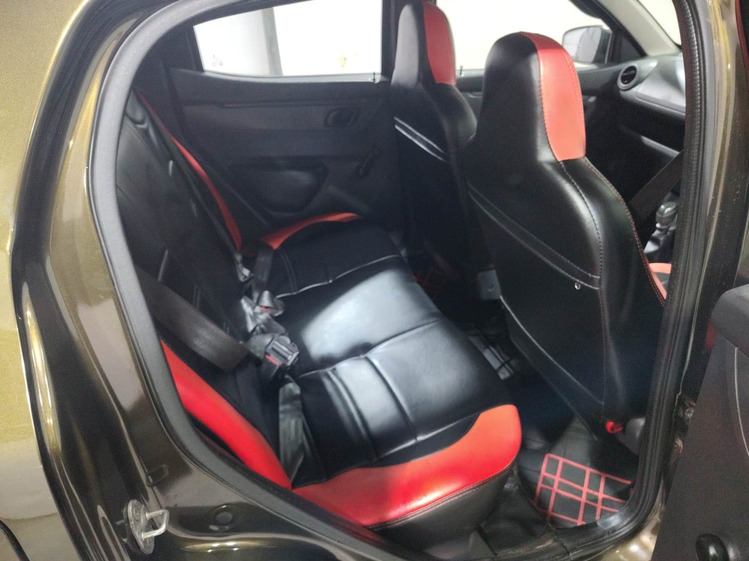 Kwid image 18 Kwid image 18