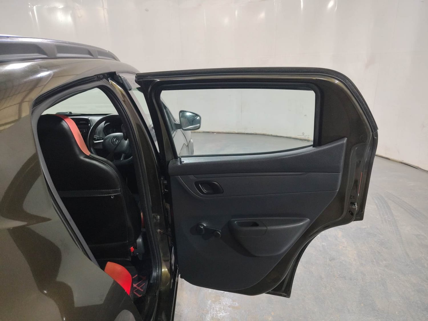 Kwid image 20 Kwid image 20