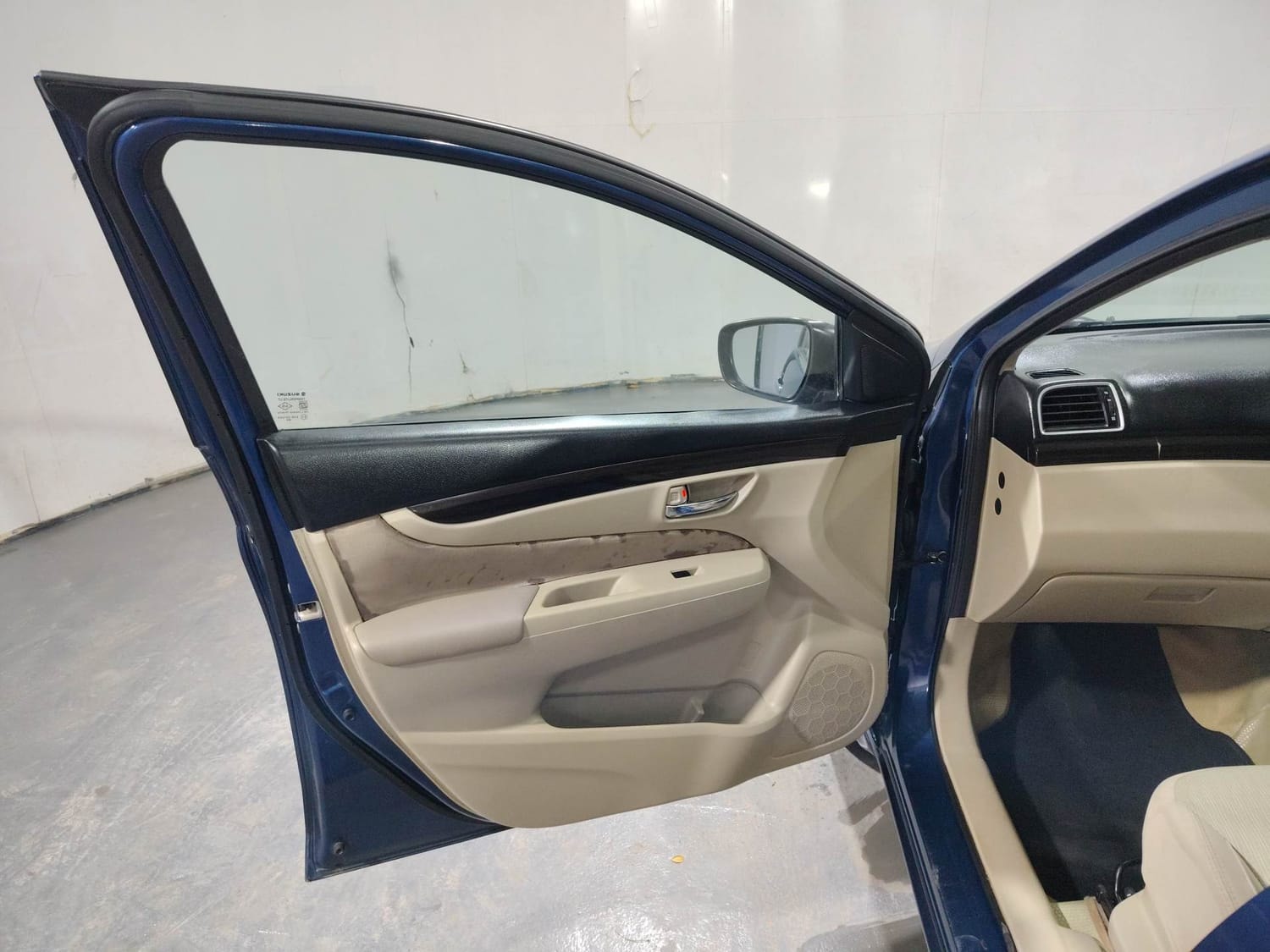 Ciaz image 21 Ciaz image 21