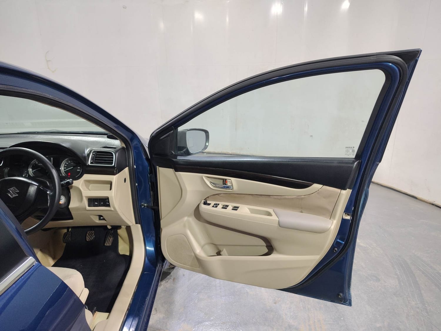 Ciaz image 19 Ciaz image 19