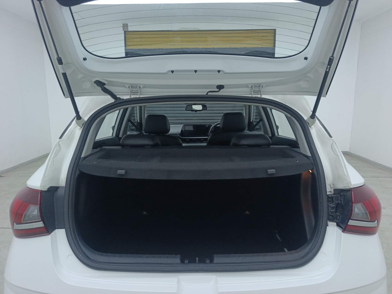 Elite i20 image 25 Elite i20 image 25