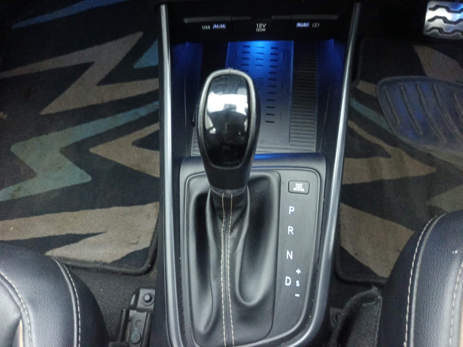 Elite i20 image 16 Elite i20 image 16