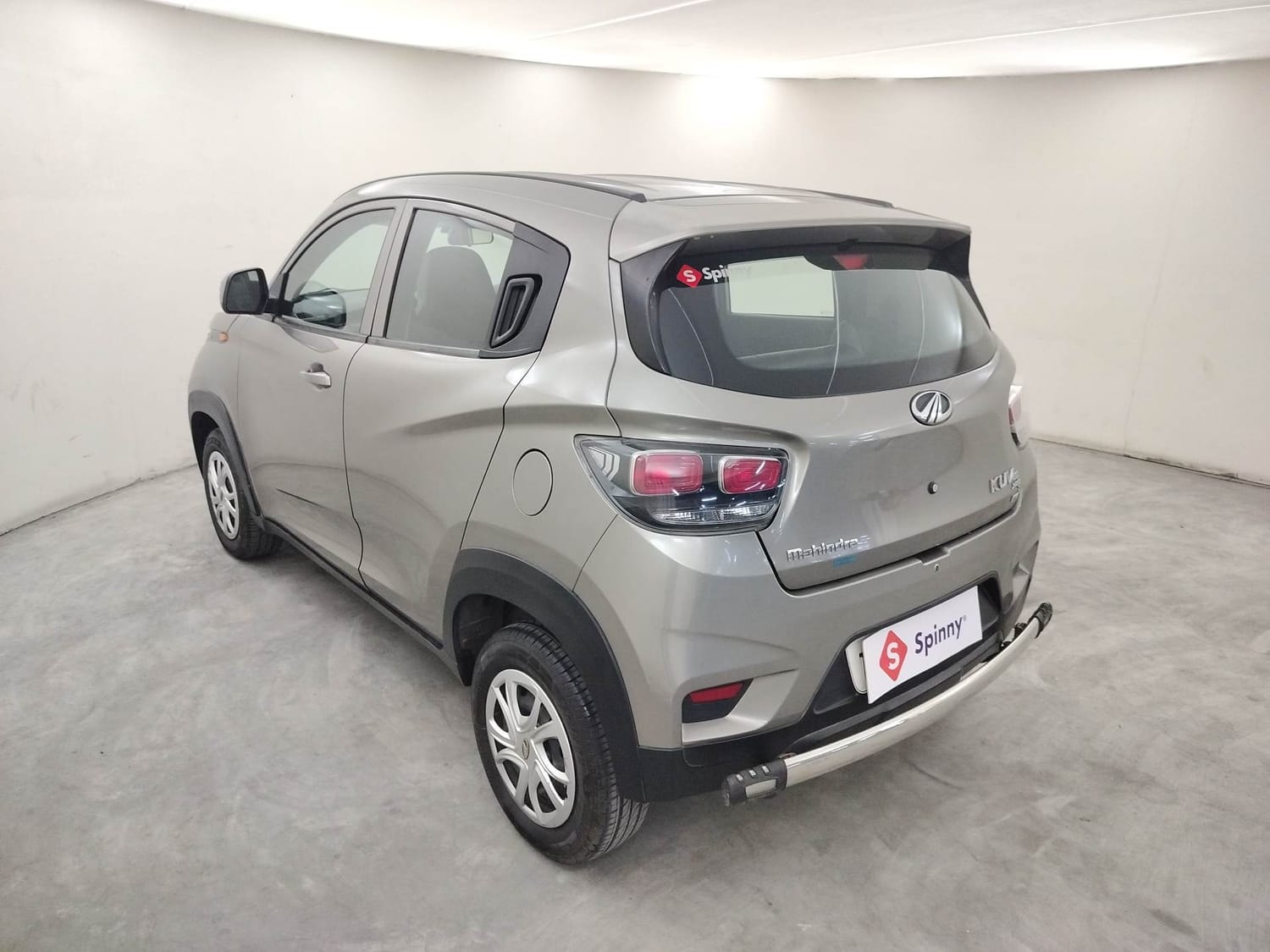 KUV100 image 3 KUV100 image 3