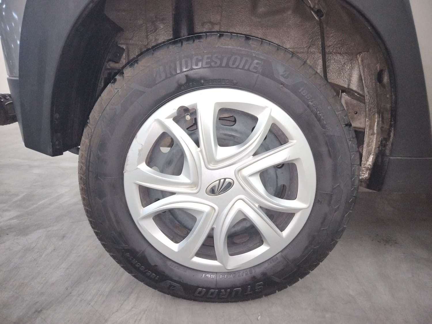 KUV100 image 33 KUV100 image 33