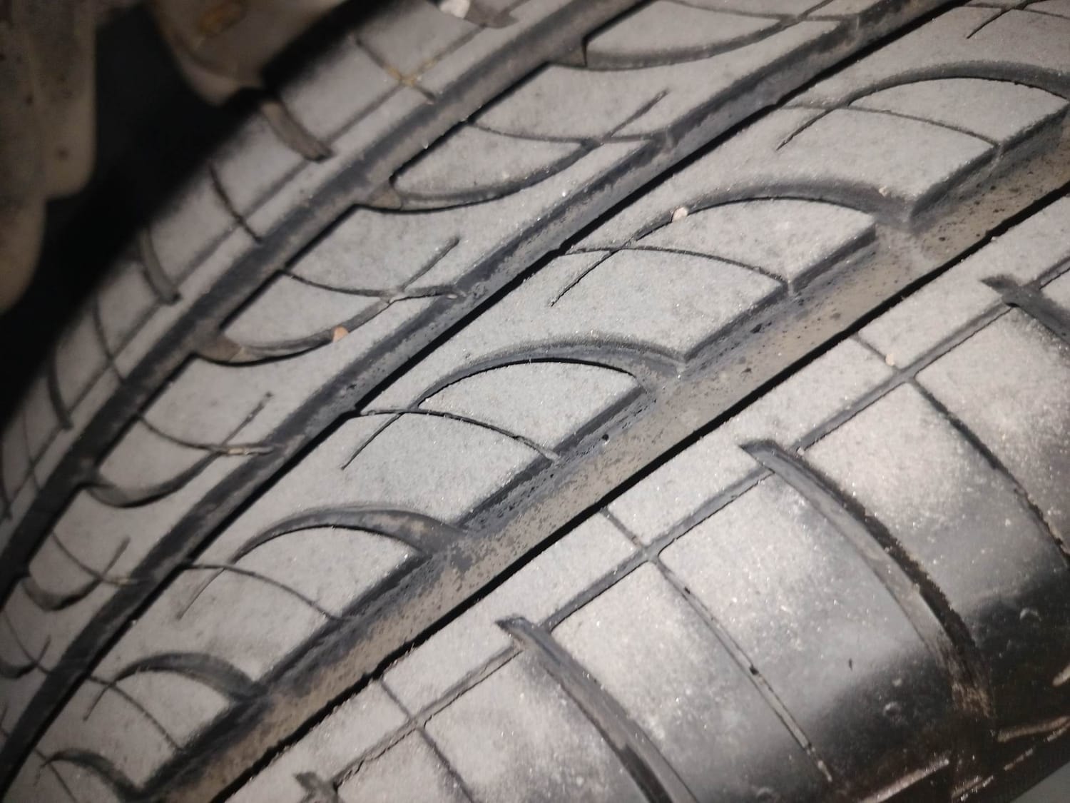 KUV100 image 39 KUV100 image 39