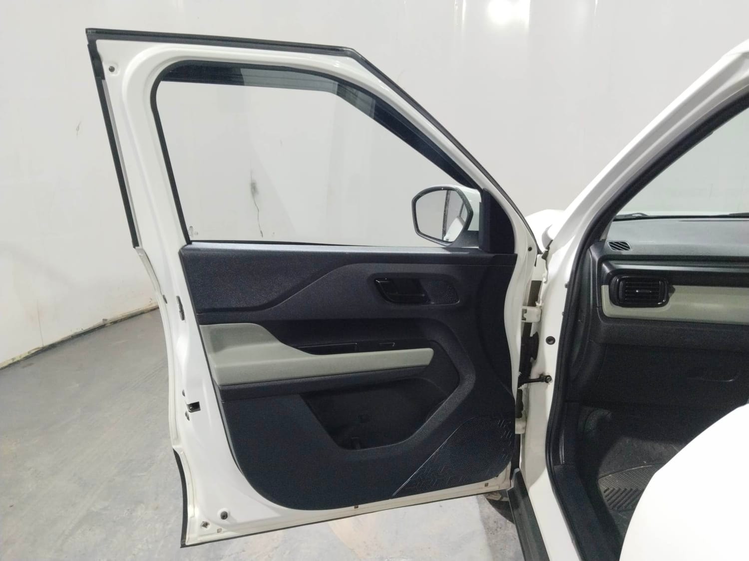 Punch image 21 Punch image 21