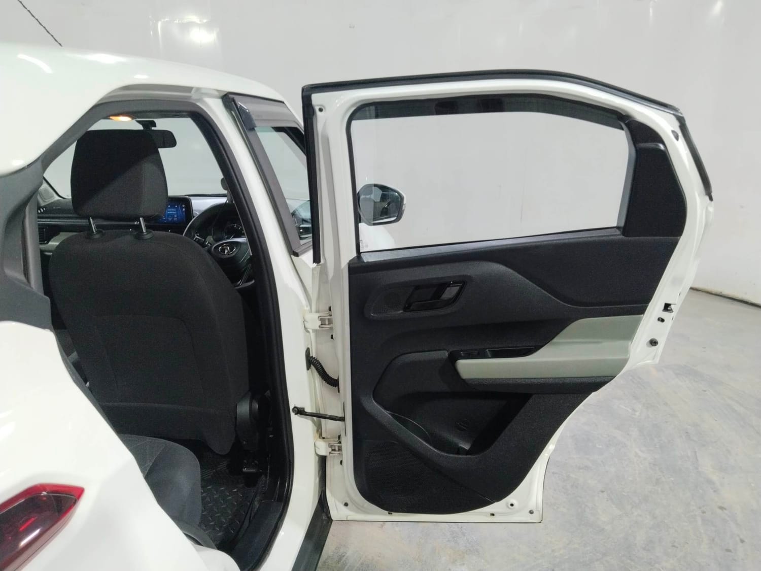 Punch image 20 Punch image 20