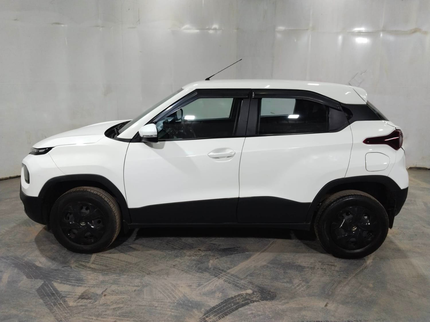 Punch image 2 Punch image 2