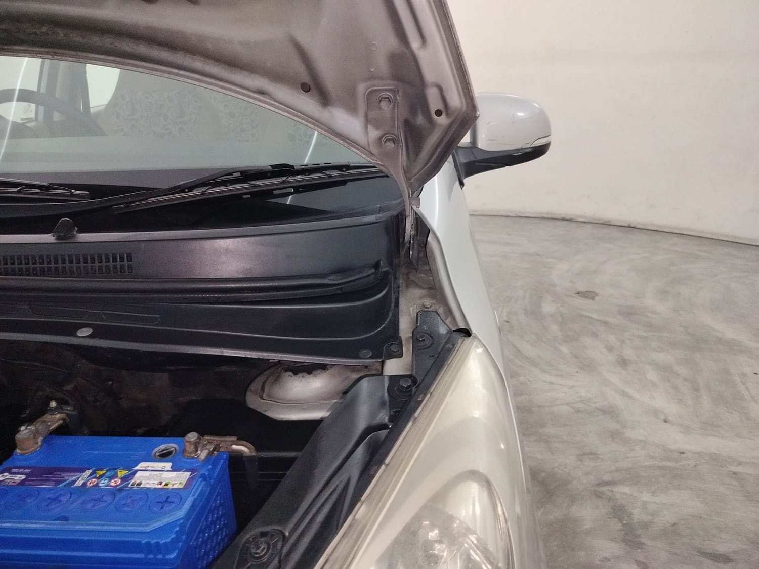 i10 image 30 i10 image 30