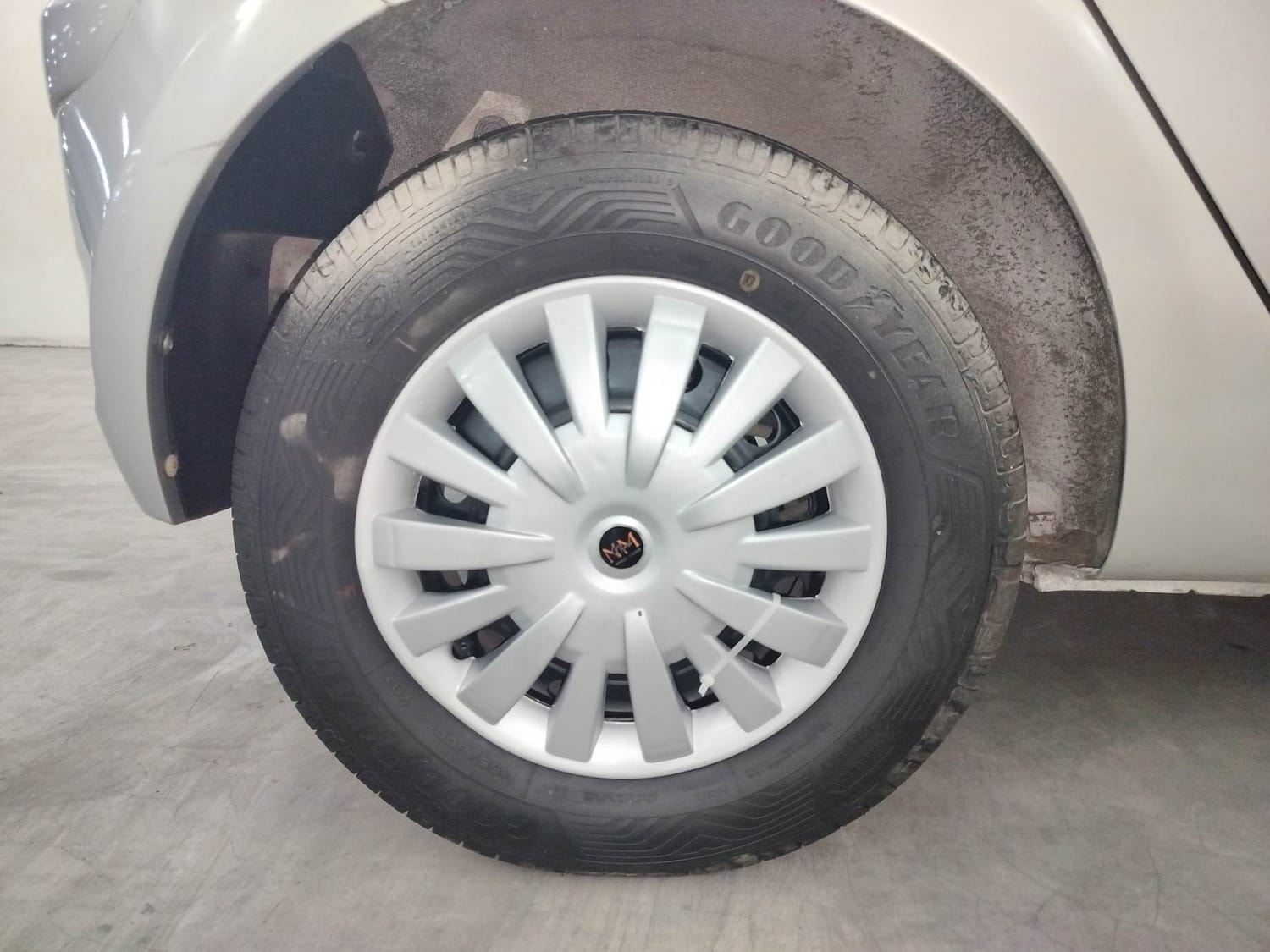 i10 image 33 i10 image 33