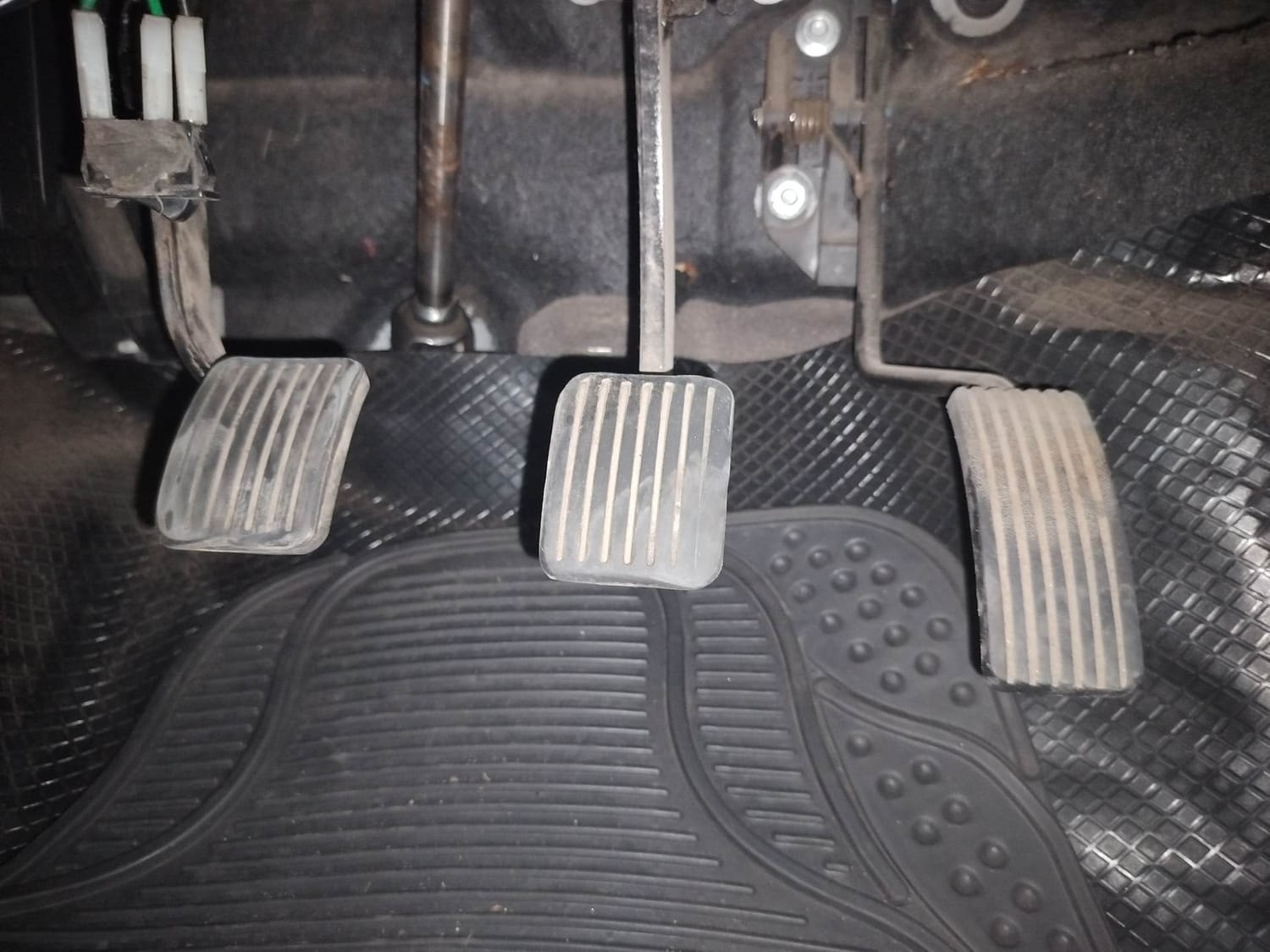 i10 image 26 i10 image 26