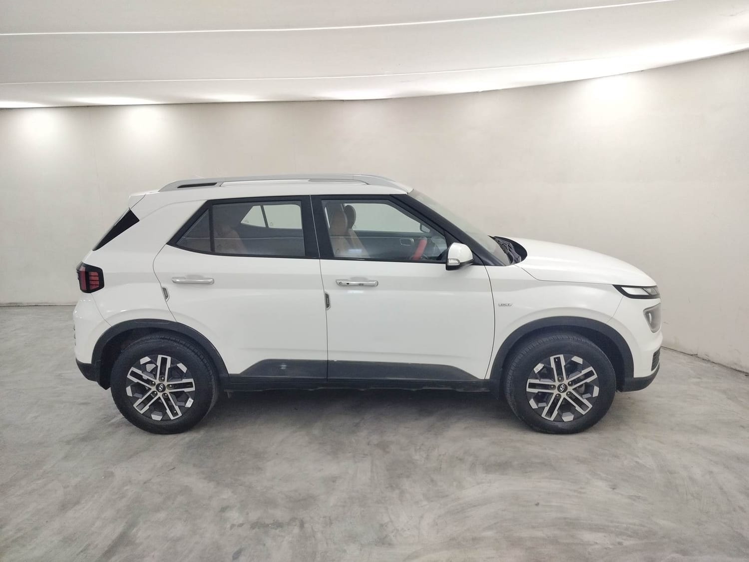 Used 2024 Hyundai Venue Used 2024 Hyundai Venue