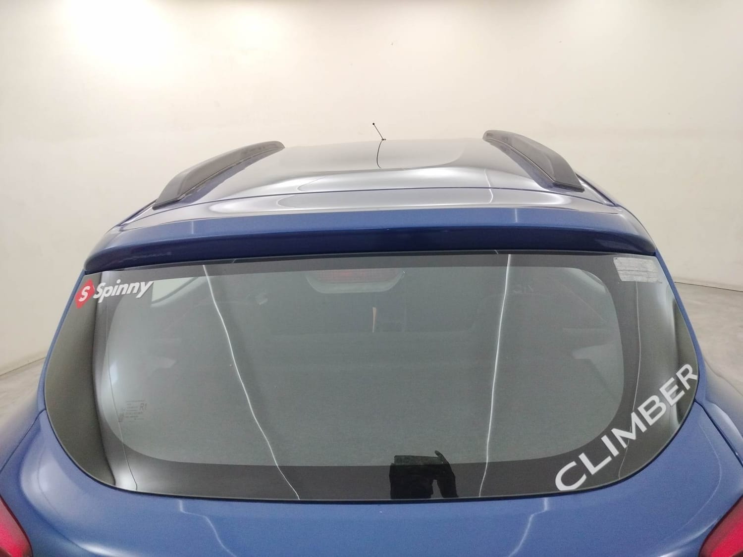 Kwid image 10 Kwid image 10