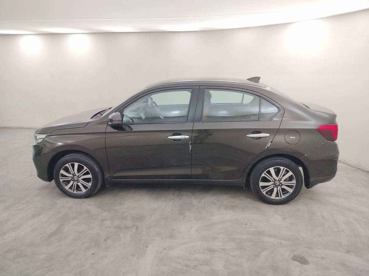 Amaze image 2 Amaze image 2