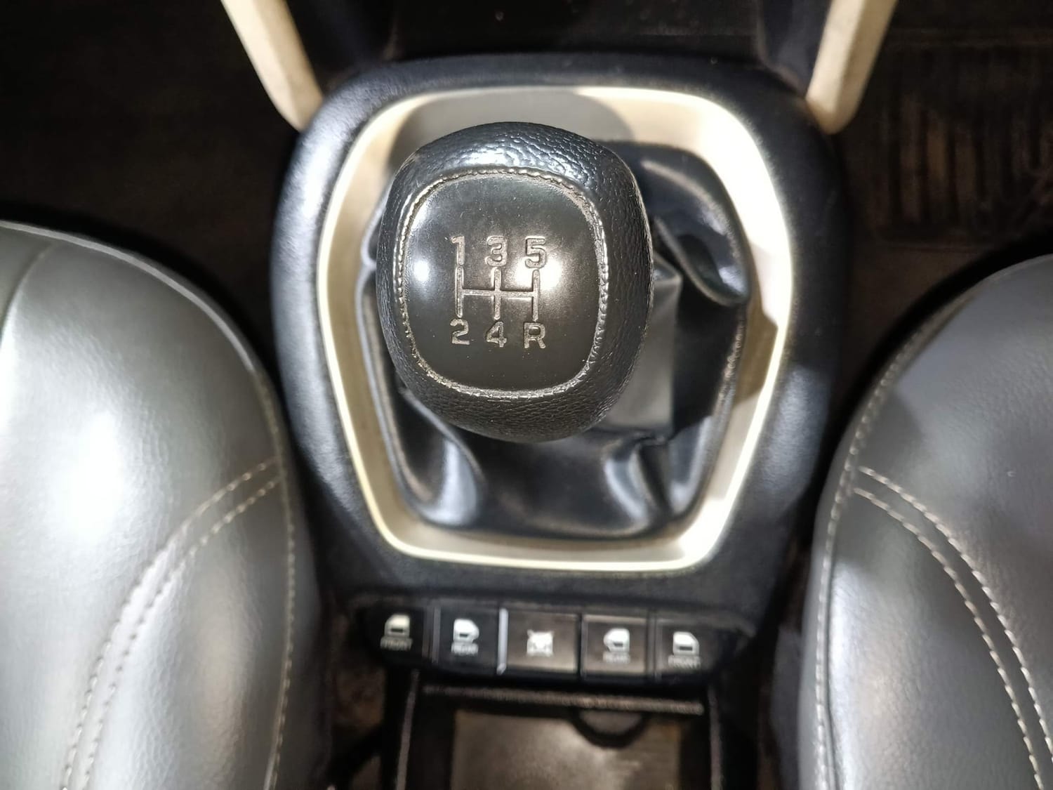 Santro image 16 Santro image 16