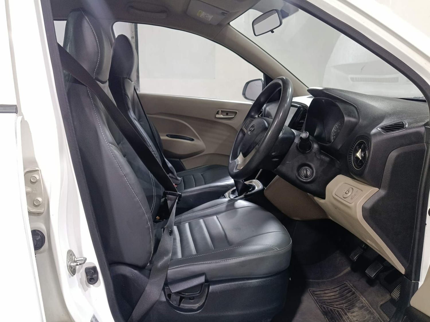 Santro image 17 Santro image 17