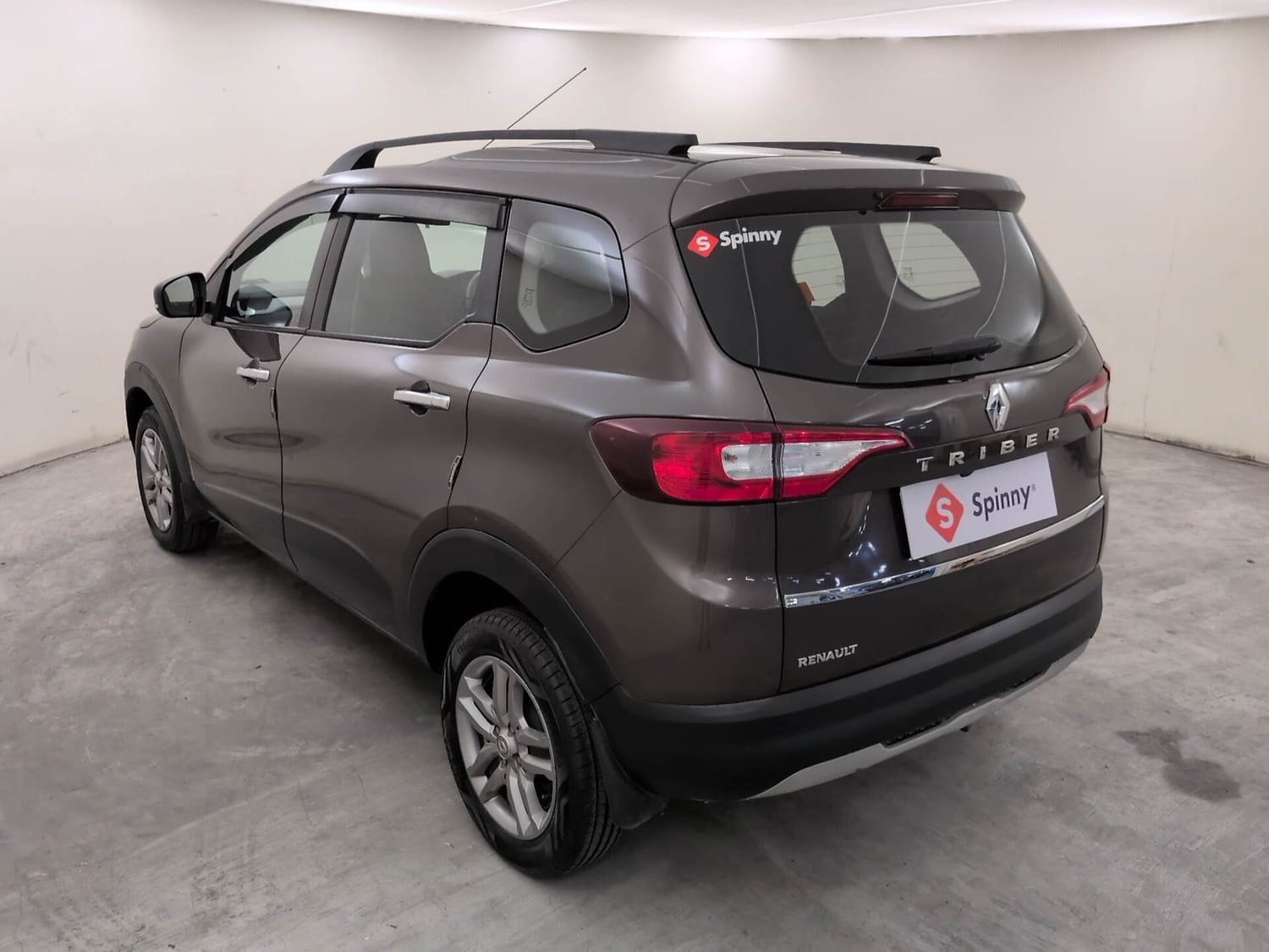 Used 2023 Renault Triber Used 2023 Renault Triber