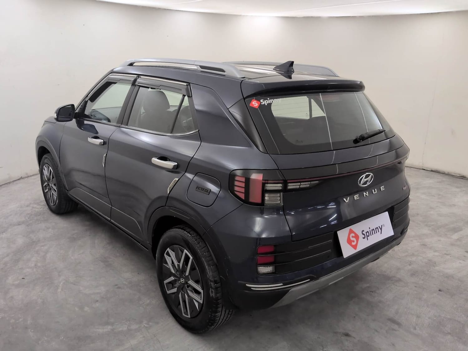 Used 2024 Hyundai Venue Used 2024 Hyundai Venue