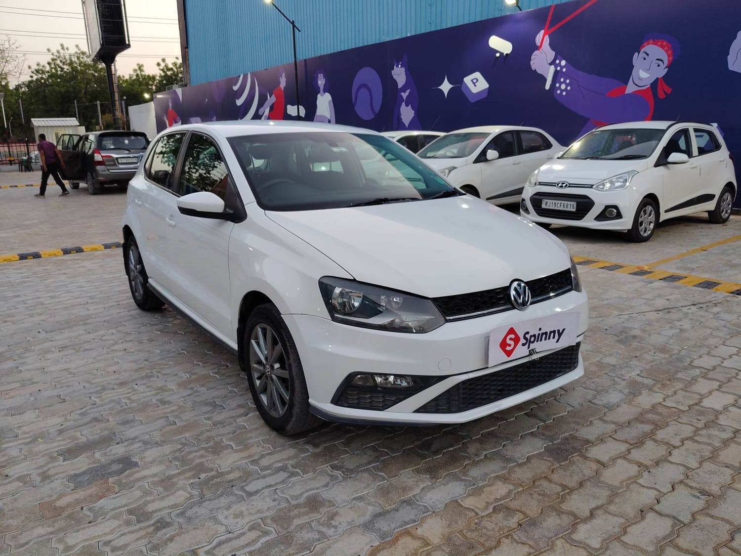 Polo image 7 Polo image 7