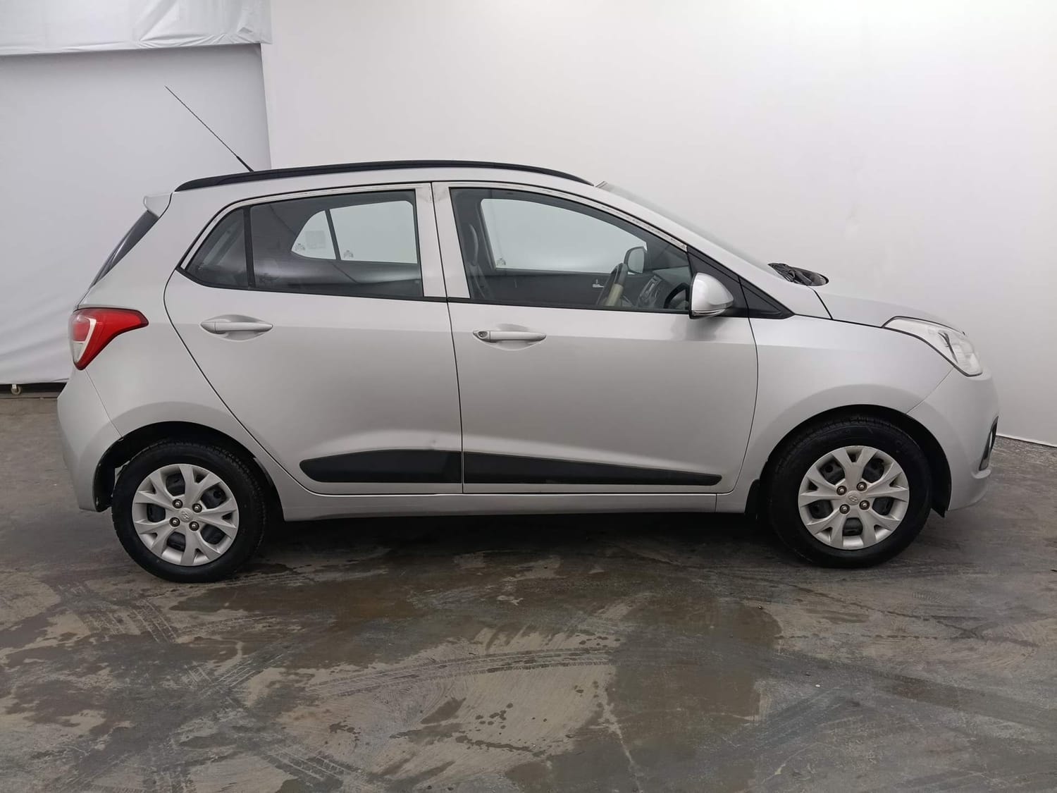 Used 2015 Hyundai Grand i10 Used 2015 Hyundai Grand i10