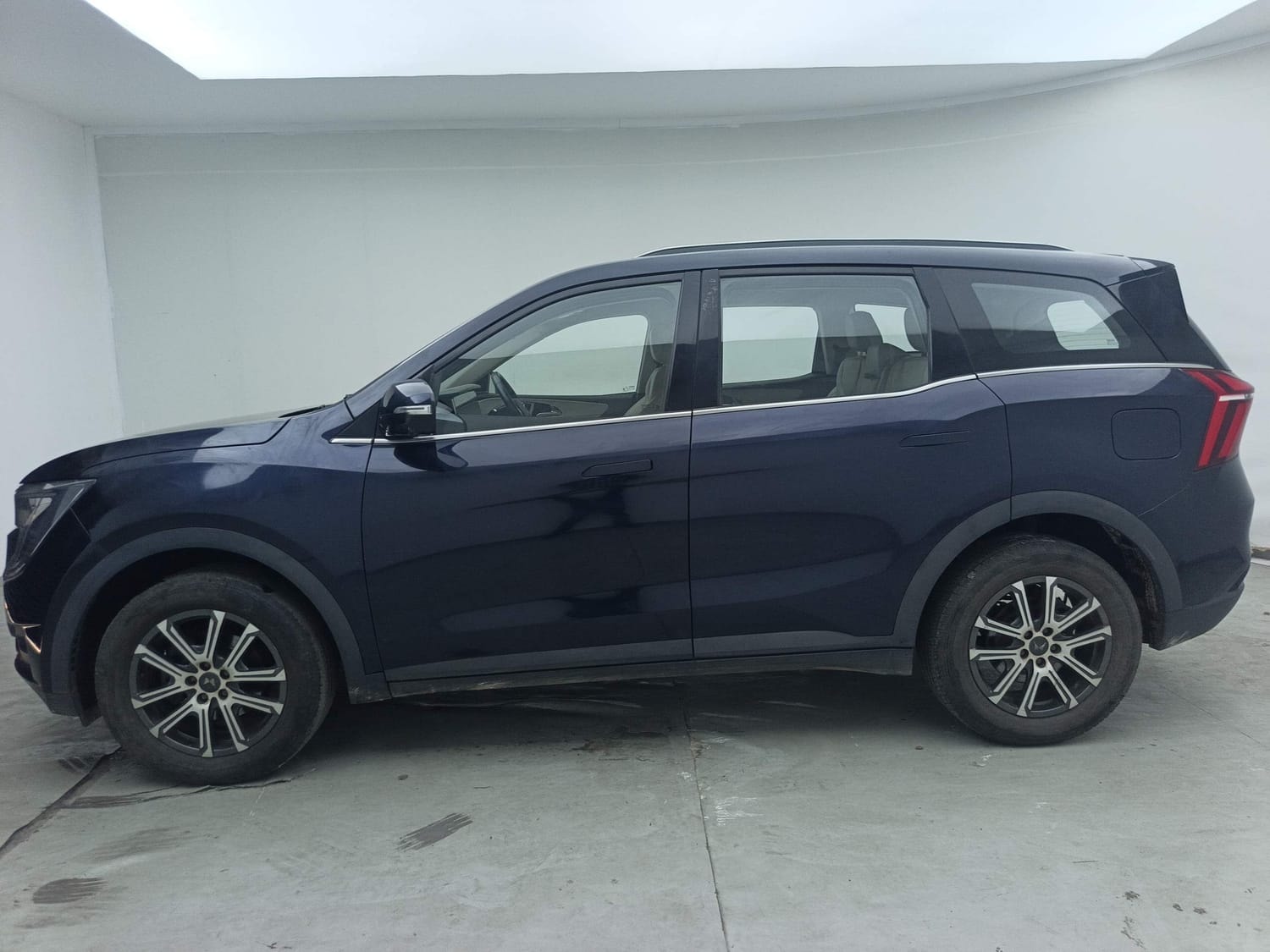 Used 2023 Mahindra XUV700 Used 2023 Mahindra XUV700
