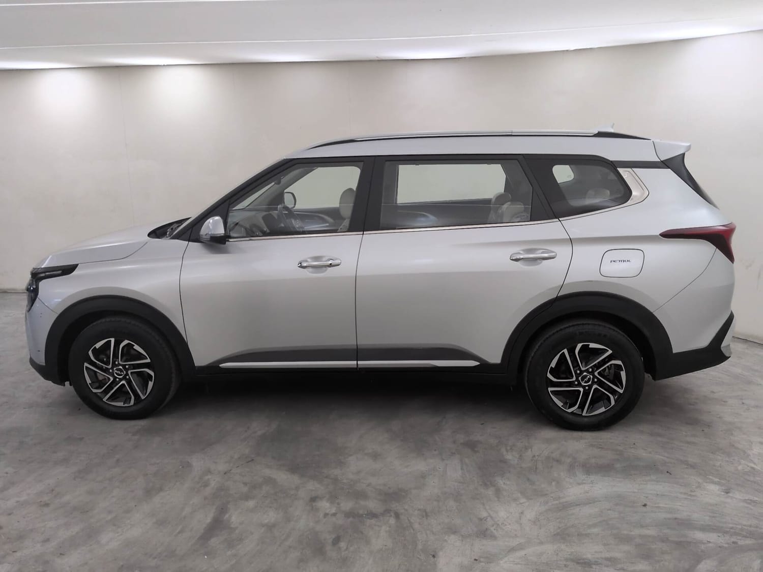 Used 2022 Kia Carens Used 2022 Kia Carens