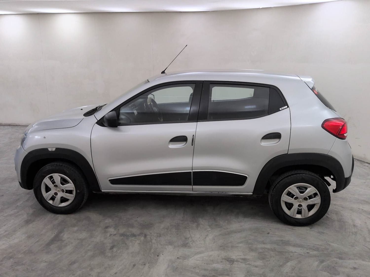 Kwid image 2 Kwid image 2