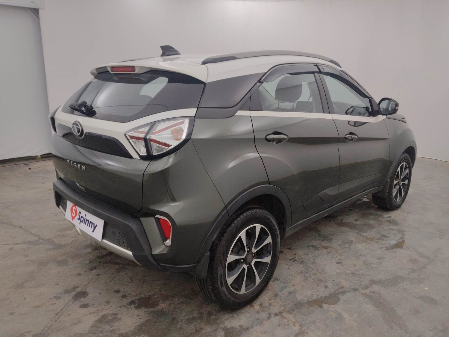View 2020 Tata Nexon Revotron XZ Plus (O) Dual Tone Image 5 Used 2020 Tata Nexon Revotron XZ Plus (O) Dual Tone Image 5