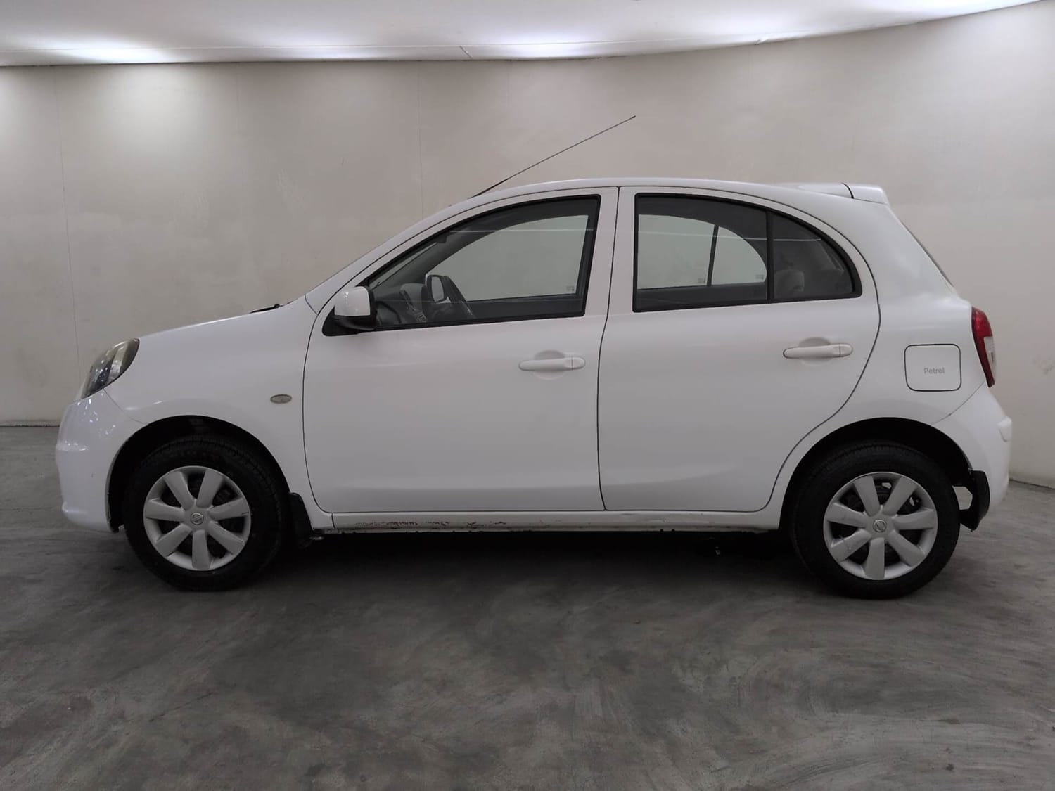 View 2015 Nissan Micra Active XV S Image 2 Used 2015 Nissan Micra Active XV S Image 2