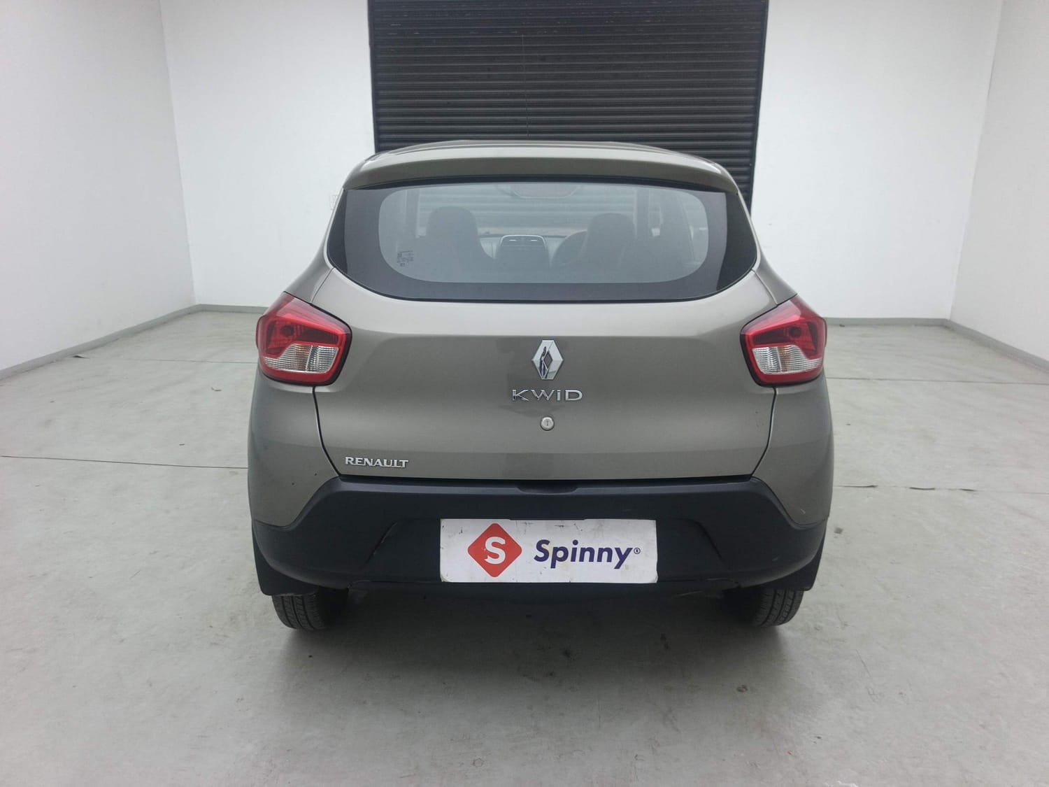 View 2016 Renault Kwid RXT 1.0 BS IV Image 4 Used 2016 Renault Kwid RXT 1.0 BS IV Image 4