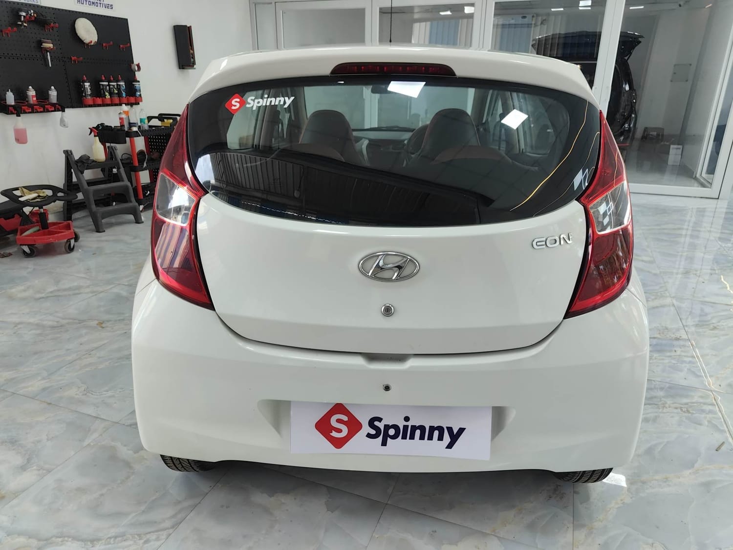 View 2018 Hyundai EON Era Plus Sports Edition Image 4 Used 2018 Hyundai EON Era Plus Sports Edition Image 4