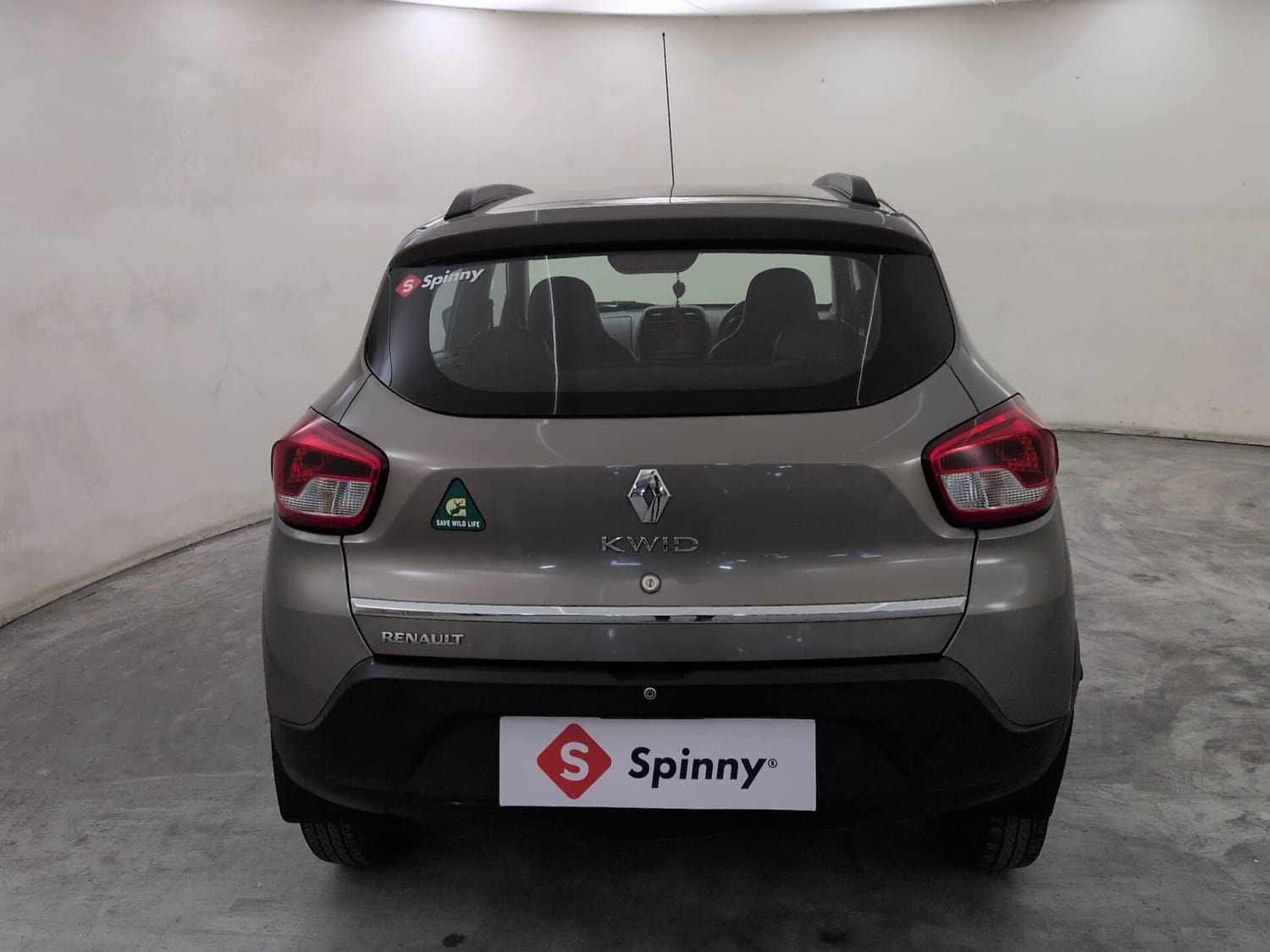 View 2017 Renault Kwid RXT 1.0 BS IV Image 4 Used 2017 Renault Kwid RXT 1.0 BS IV Image 4