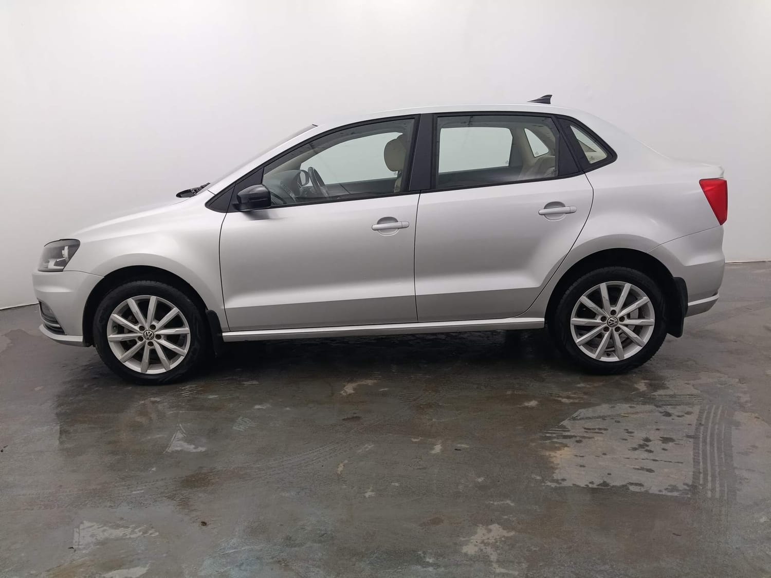 Used 2018 Volkswagen Ameo Used 2018 Volkswagen Ameo