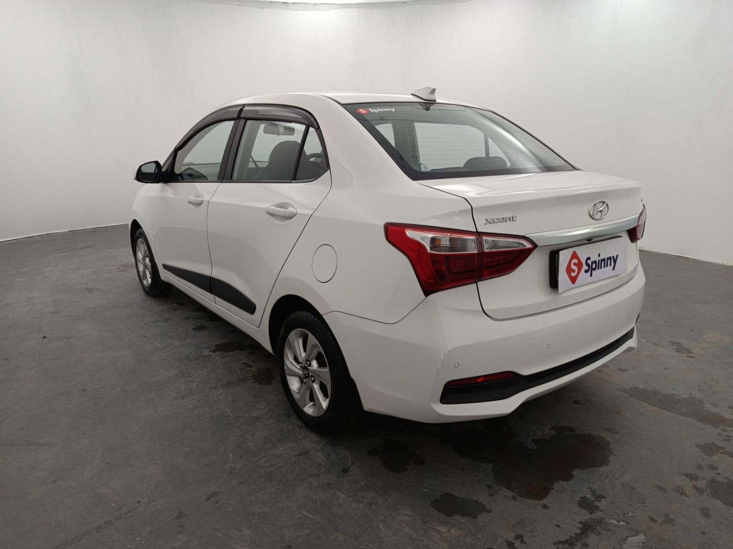 View 2017 Hyundai Xcent SX Petrol Image 3 Used 2017 Hyundai Xcent SX Petrol Image 3
