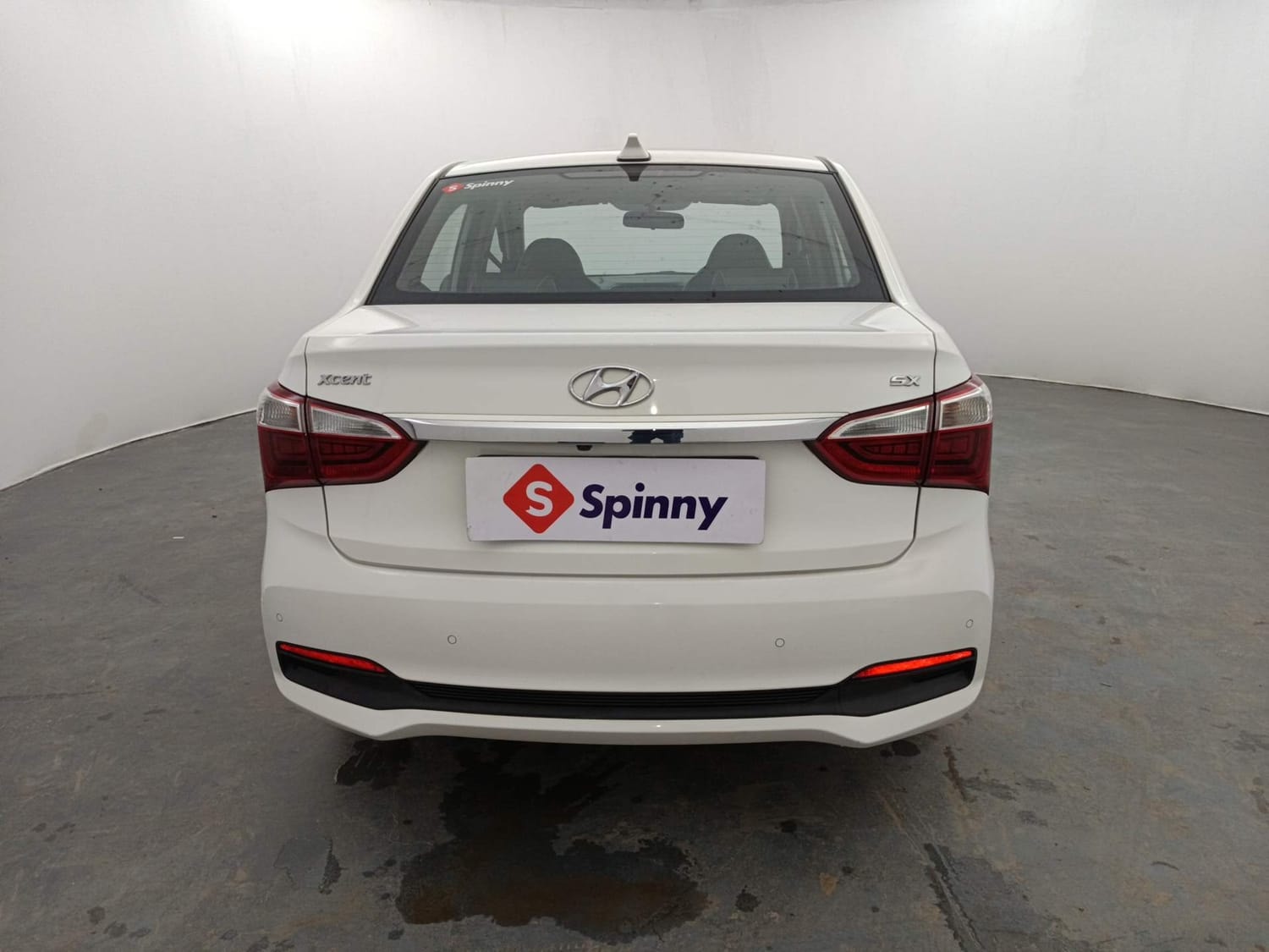 View 2017 Hyundai Xcent SX Petrol Image 4 Used 2017 Hyundai Xcent SX Petrol Image 4