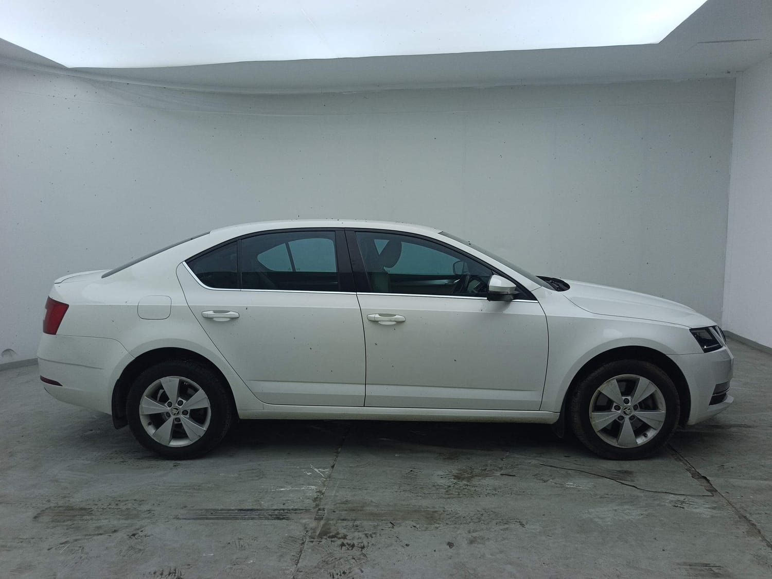 View 2018 Skoda Octavia 1.8 Style TSI AT Image 6 Used 2018 Skoda Octavia 1.8 Style TSI AT Image 6