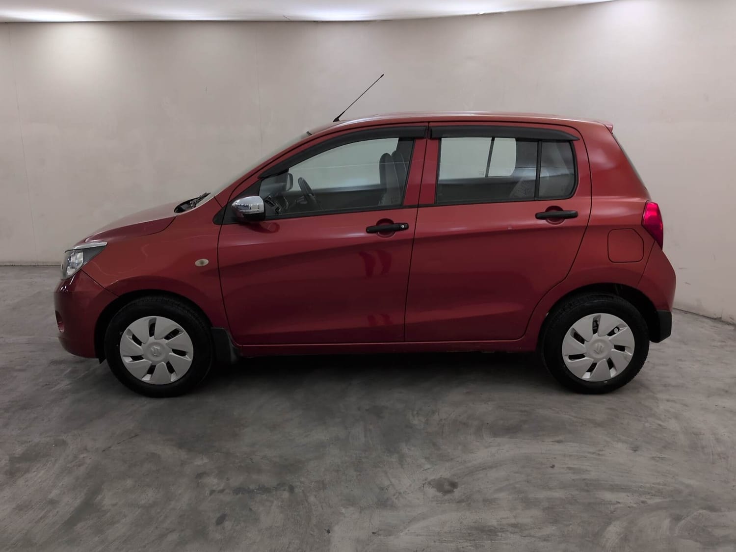 View 2014 Maruti Suzuki Celerio VXI AMT Image 2 Used 2014 Maruti Suzuki Celerio VXI AMT Image 2
