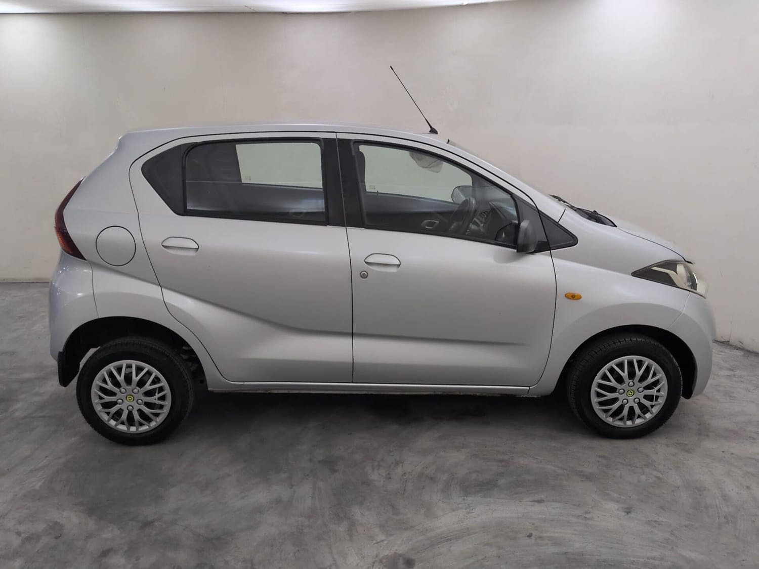 View 2017 Datsun Redi GO S-1.0L BS IV Image 6 Used 2017 Datsun Redi GO S-1.0L BS IV Image 6
