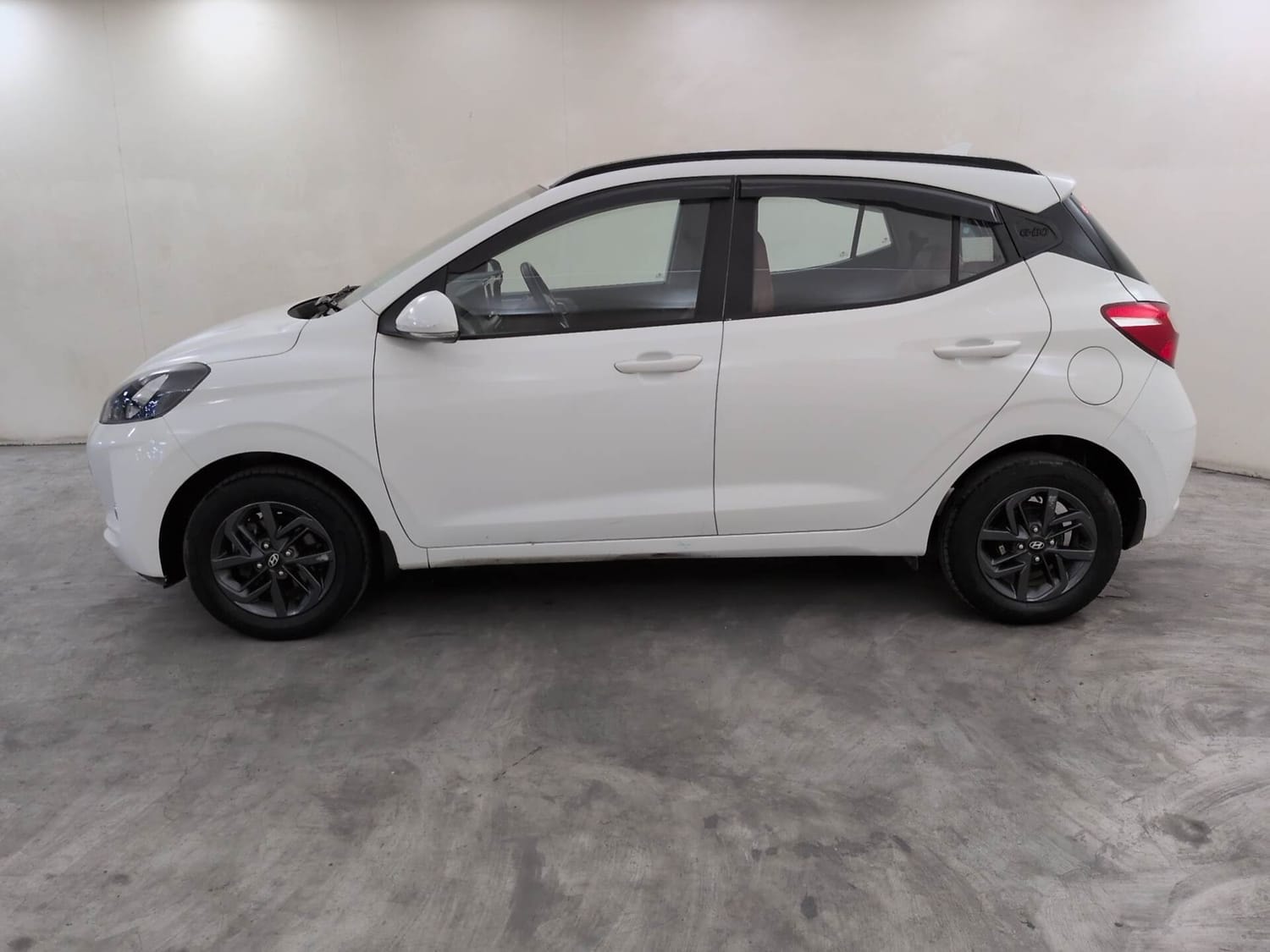 View 2022 Hyundai Grand i10 Nios Sportz CNG Image 2 Used 2022 Hyundai Grand i10 Nios Sportz CNG Image 2
